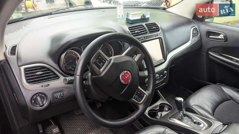 Позашляховик / Кросовер Fiat Freemont 2014 в Радивиліві