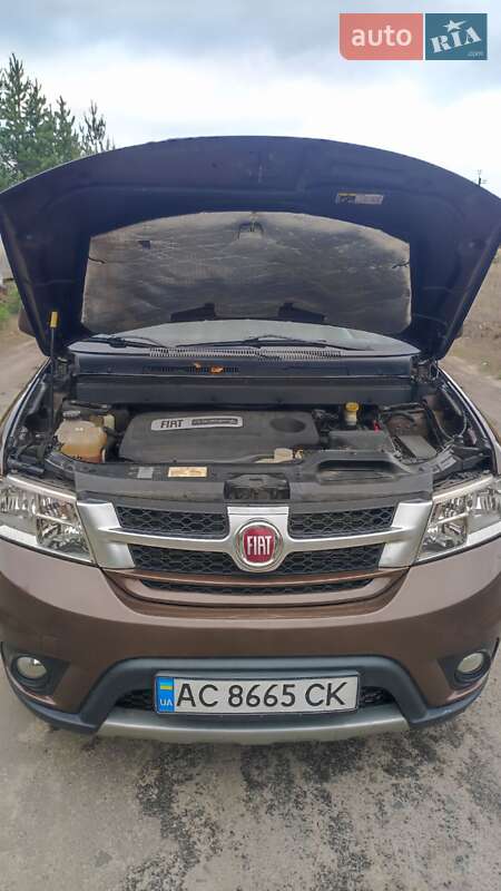 Внедорожник / Кроссовер Fiat Freemont 2012 в Вараше