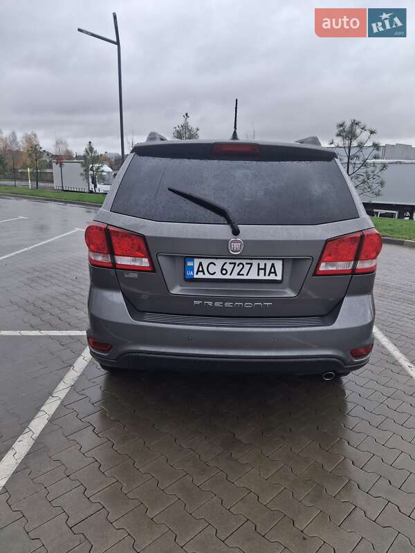 Позашляховик / Кросовер Fiat Freemont 2012 в Луцьку фото 4 Позашляховик / Кросовер Fiat Freemont 2012 в Луцьку