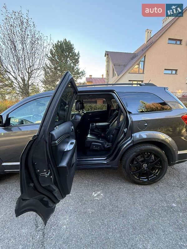 Позашляховик / Кросовер Fiat Freemont 2014 в Львові фото 14 Позашляховик / Кросовер Fiat Freemont 2014 в Львові