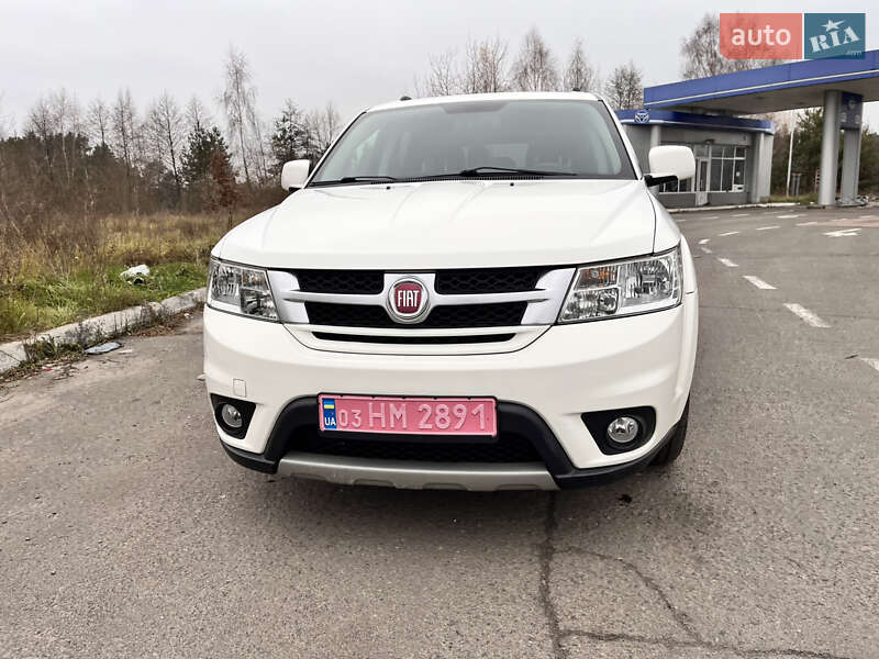 Позашляховик / Кросовер Fiat Freemont 2015 в Радивиліві