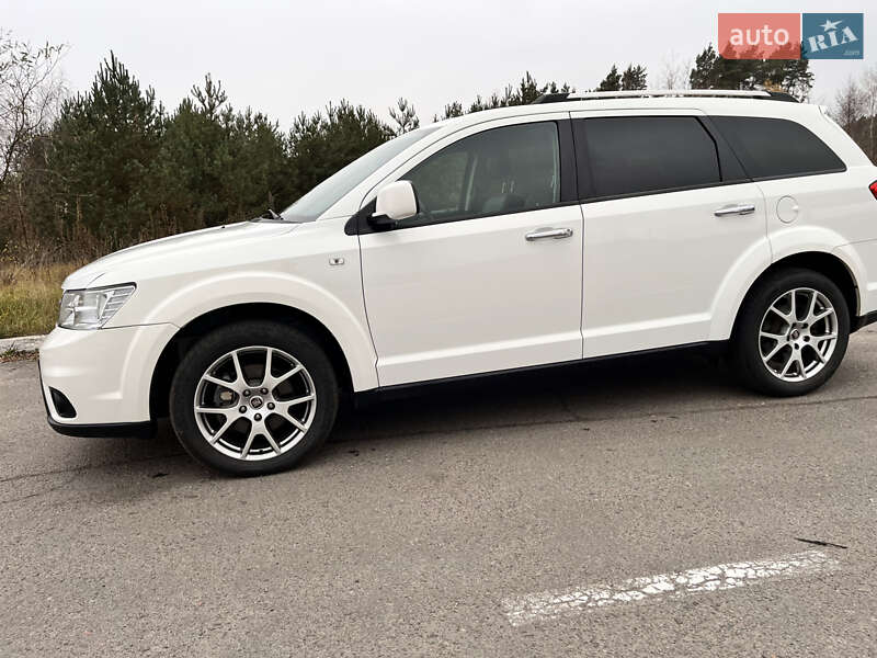 Позашляховик / Кросовер Fiat Freemont 2015 в Радивиліві