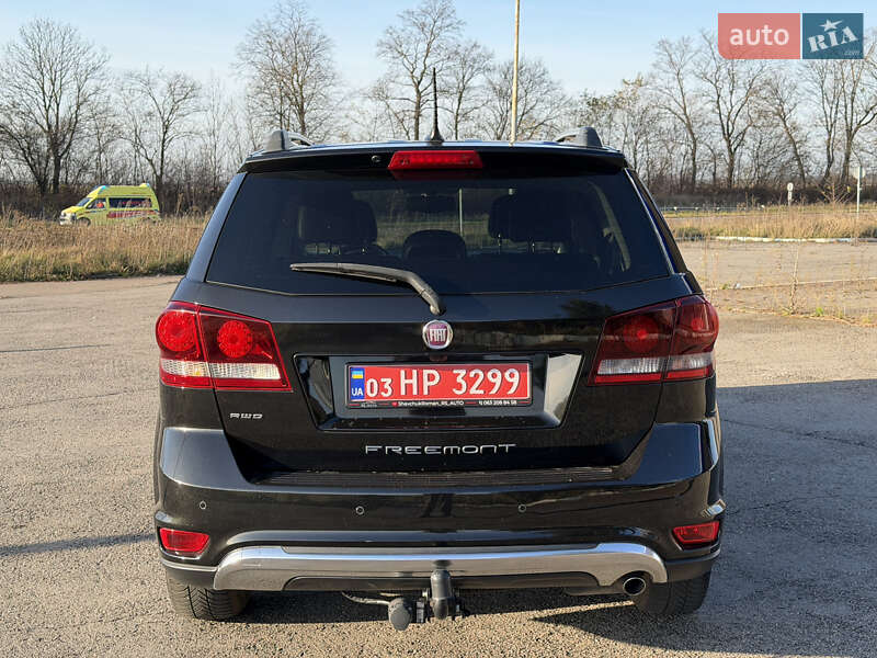 Позашляховик / Кросовер Fiat Freemont 2015 в Радивиліві