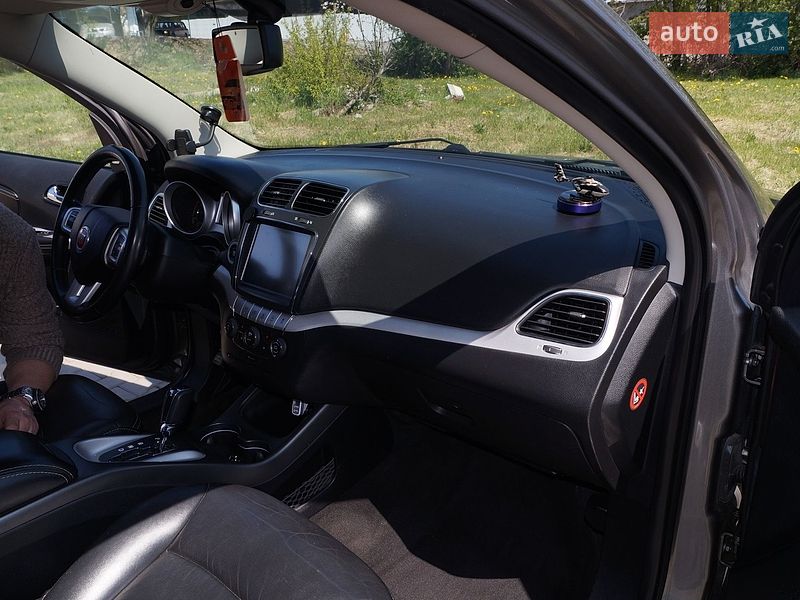 Внедорожник / Кроссовер Fiat Freemont 2013 в Черновцах