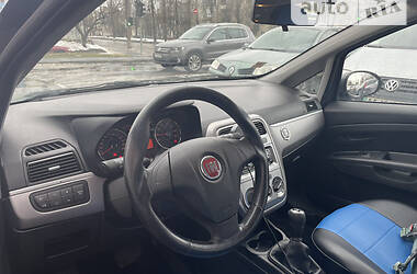 Хэтчбек Fiat Grande Punto 2013 в Киеве