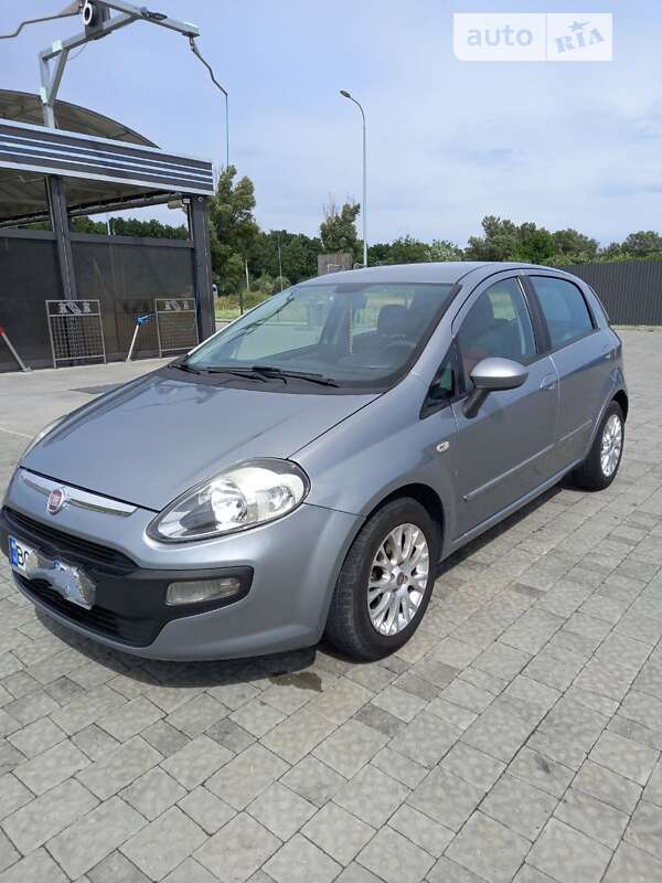 Хетчбек Fiat Grande Punto 2012 в Львові