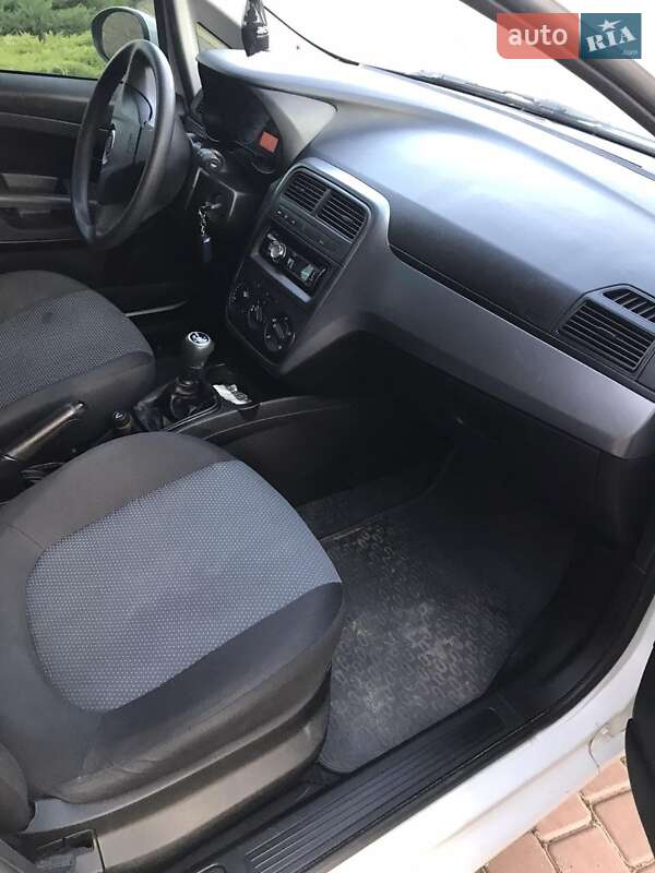 Хэтчбек Fiat Grande Punto 2011 в Запорожье