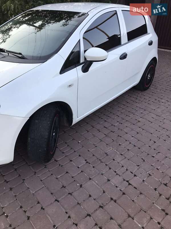 Хэтчбек Fiat Grande Punto 2011 в Запорожье