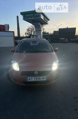 Хэтчбек Fiat Grande Punto 2006 в Черновцах