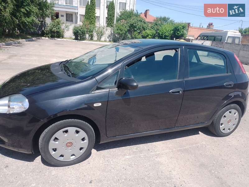 Хэтчбек Fiat Grande Punto 2011 в Сумах фото 5 Хэтчбек Fiat Grande Punto 2011 в Сумах