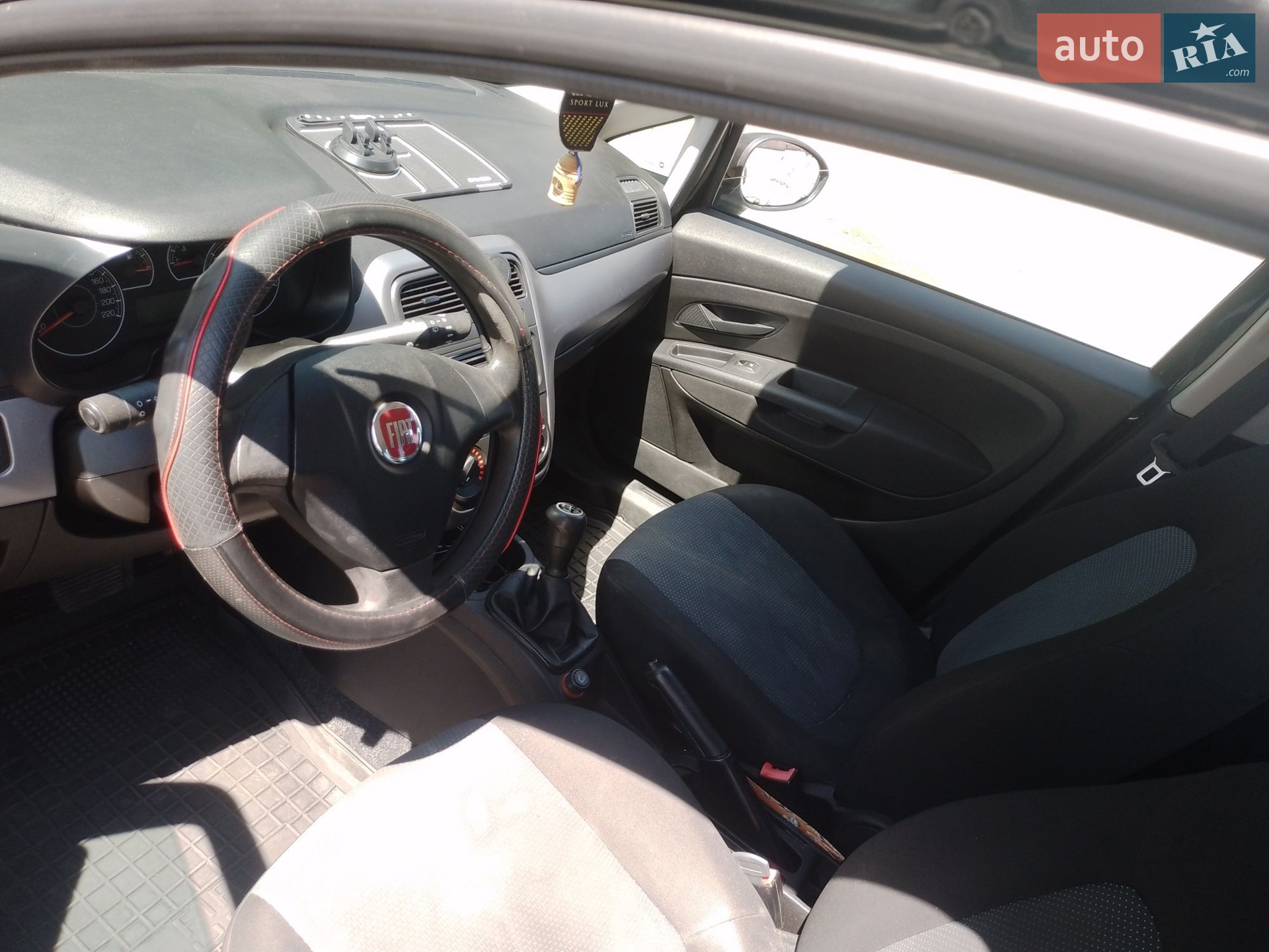 2011 Fiat Punto - мініатюра 21
