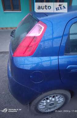 Хетчбек Fiat Grande Punto 2006 в Мурованих Курилівцях