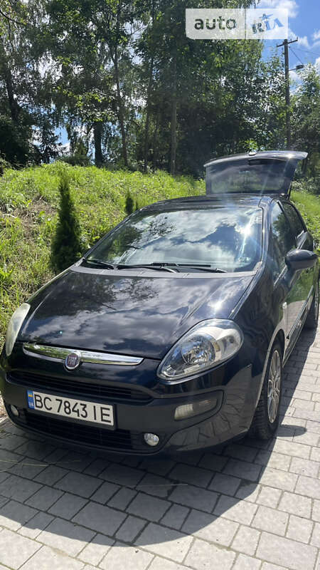 Хетчбек Fiat Grande Punto 2011 в Бориславі