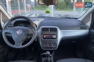 Хэтчбек Fiat Grande Punto 2009 в 