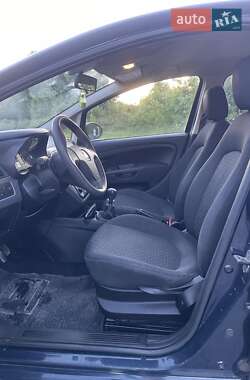 Хэтчбек Fiat Grande Punto 2009 в 