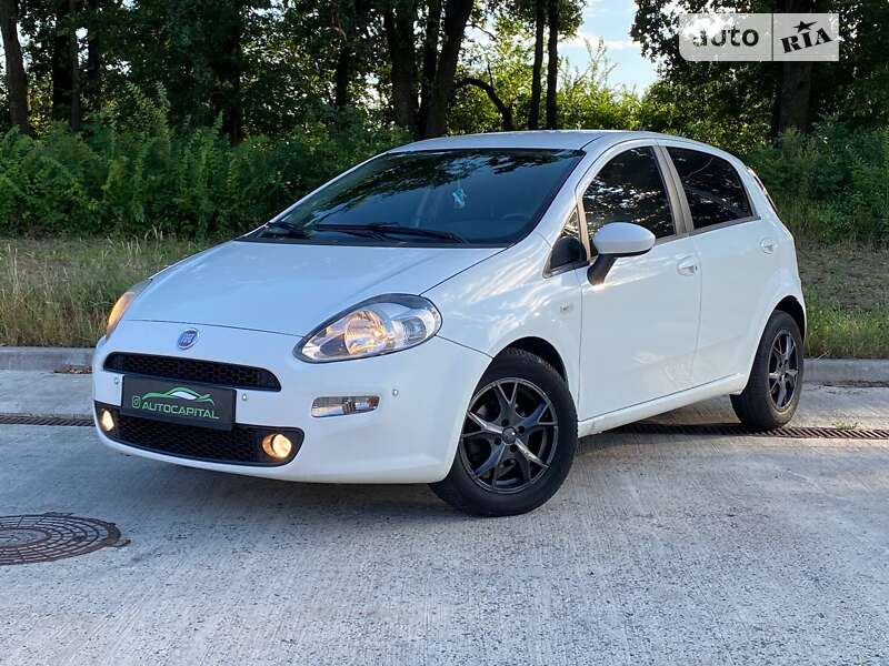 Хэтчбек Fiat Grande Punto 2012 в Киеве