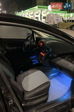 Хэтчбек Fiat Grande Punto 2008 в 