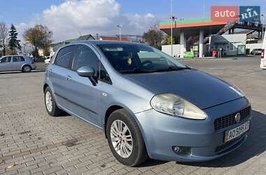 Хэтчбек Fiat Grande Punto 2008 в Сваляве