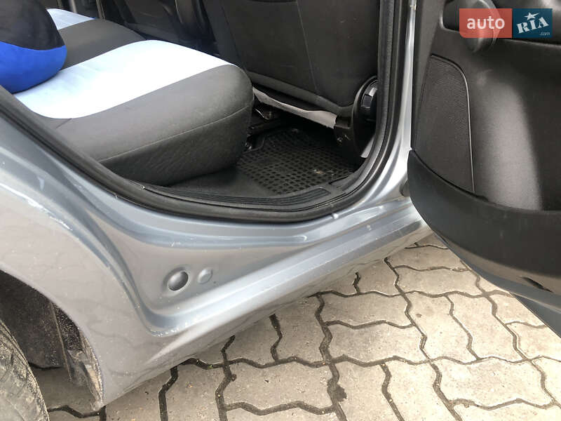 Хетчбек Fiat Grande Punto 2006 в Черкасах фото 11 Хетчбек Fiat Grande Punto 2006 в Черкасах