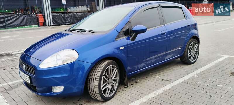 Хетчбек Fiat Grande Punto 2006 в Первомайську