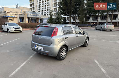 Хэтчбек Fiat Grande Punto 2010 в Виннице