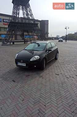 Хэтчбек Fiat Grande Punto 2010 в 