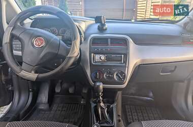 Хетчбек Fiat Grande Punto 2011 в 