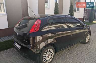 Хетчбек Fiat Grande Punto 2011 в Ірпені