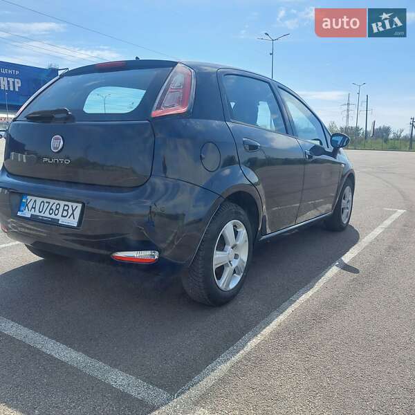 Хэтчбек Fiat Grande Punto 2012 в Ровно