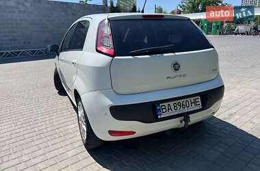 Хэтчбек Fiat Grande Punto 2011 в 