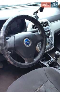 Хетчбек Fiat Grande Punto 2006 в 