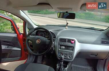 Хетчбек Fiat Grande Punto 2011 в 