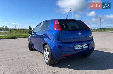 Хэтчбек Fiat Grande Punto 2009 в 
