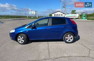 Хэтчбек Fiat Grande Punto 2009 в 