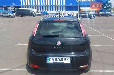 Хэтчбек Fiat Grande Punto 2012 в 