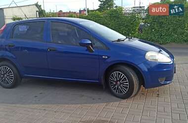 Хэтчбек Fiat Grande Punto 2009 в 