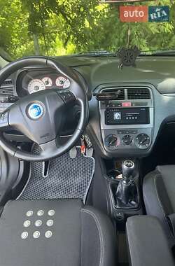 Хэтчбек Fiat Grande Punto 2007 в 