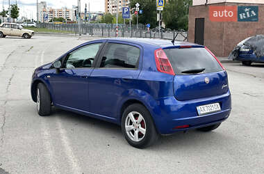 Хэтчбек Fiat Grande Punto 2009 в 