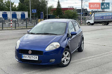 Хэтчбек Fiat Grande Punto 2009 в 