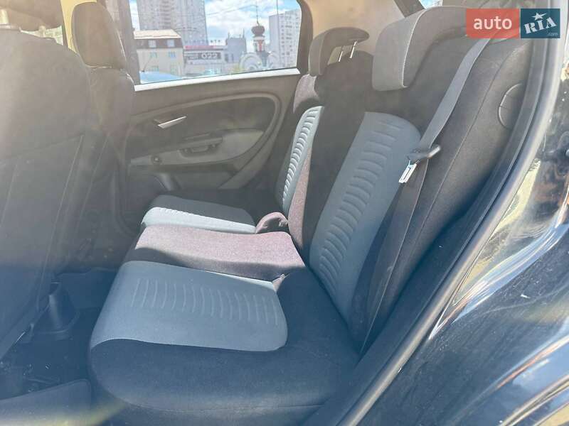 Хэтчбек Fiat Grande Punto 2008 в Киеве