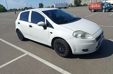 Хэтчбек Fiat Grande Punto 2011 в Киеве