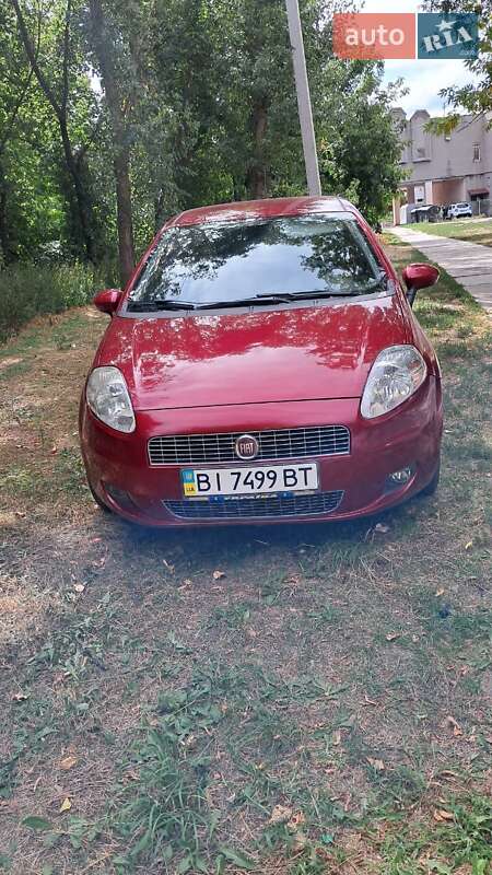Хетчбек Fiat Grande Punto 2009 в Києві фото 3 Хетчбек Fiat Grande Punto 2009 в Києві