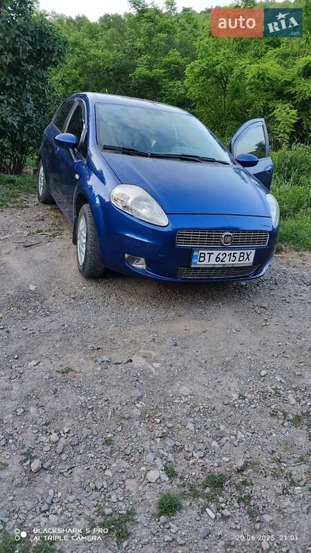 Хэтчбек Fiat Grande Punto 2006 в Мурованых Куриловцах