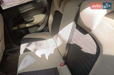 Хэтчбек Fiat Grande Punto 2006 в 