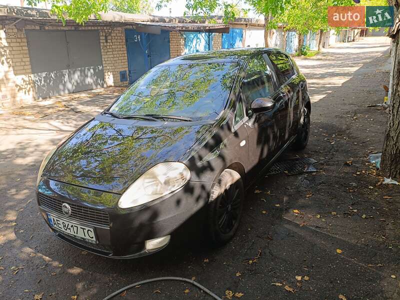 Хетчбек Fiat Grande Punto 2006 в Кривому Розі фото 31 Хетчбек Fiat Grande Punto 2006 в Кривому Розі