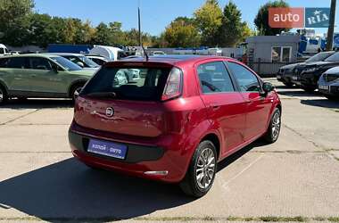 Хэтчбек Fiat Grande Punto 2011 в 