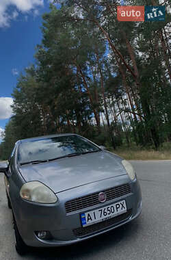 Хэтчбек Fiat Grande Punto 2010 в 