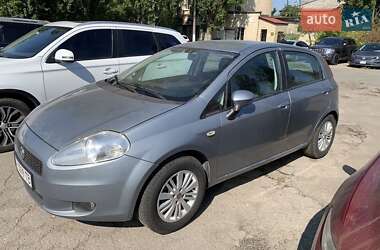 Хэтчбек Fiat Grande Punto 2007 в 