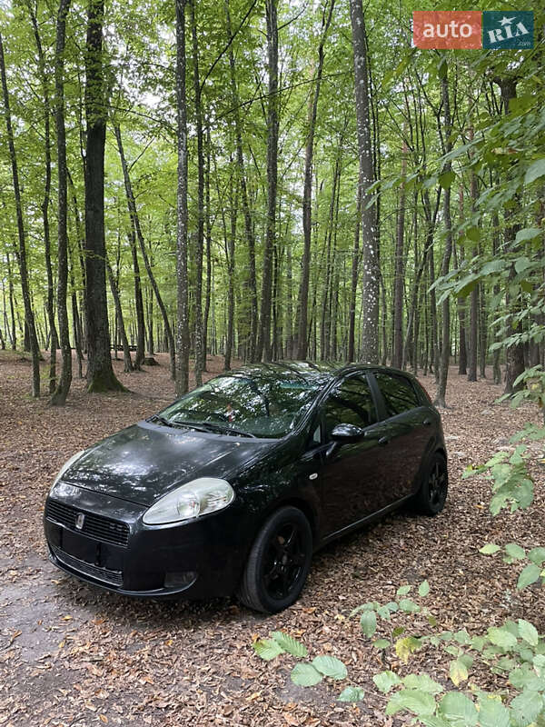 Хэтчбек Fiat Grande Punto 2008 в 