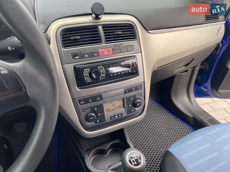 Хэтчбек Fiat Grande Punto 2007 в Мукачево фото 16 Хэтчбек Fiat Grande Punto 2007 в Мукачево